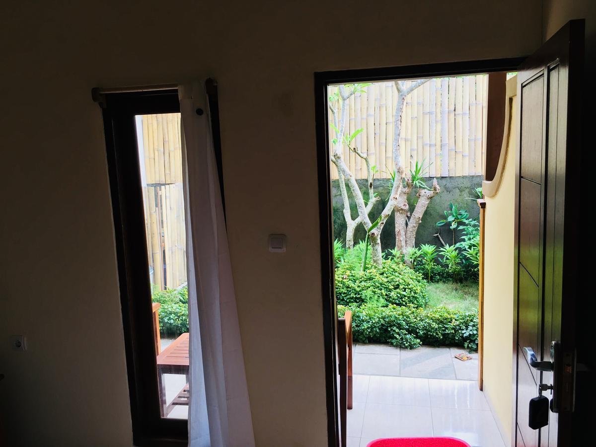 Yudhist Guest House Lembongan Kültér fotó