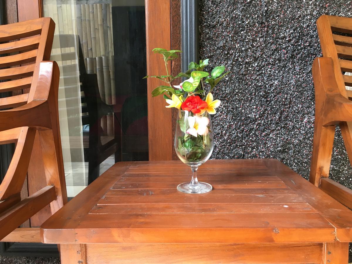 Yudhist Guest House Lembongan Kültér fotó